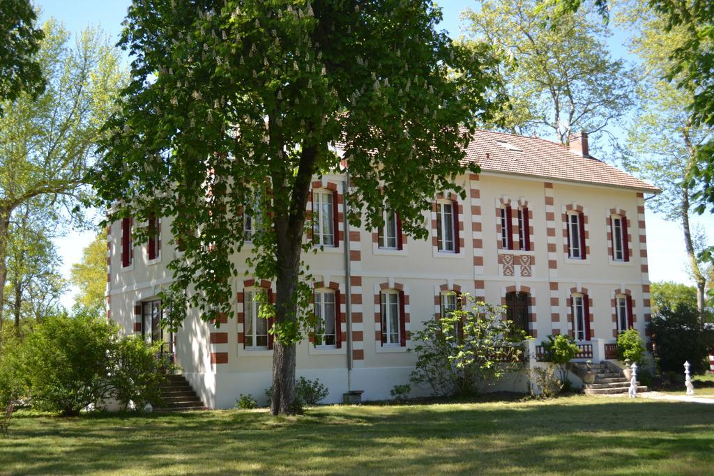 Les Chambres D'Hotes Du Domaine De Lugazaut Vielle-Soubiran Ngoại thất bức ảnh